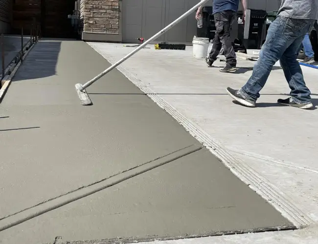 COncrete contractors building driveway in Edmonton CA